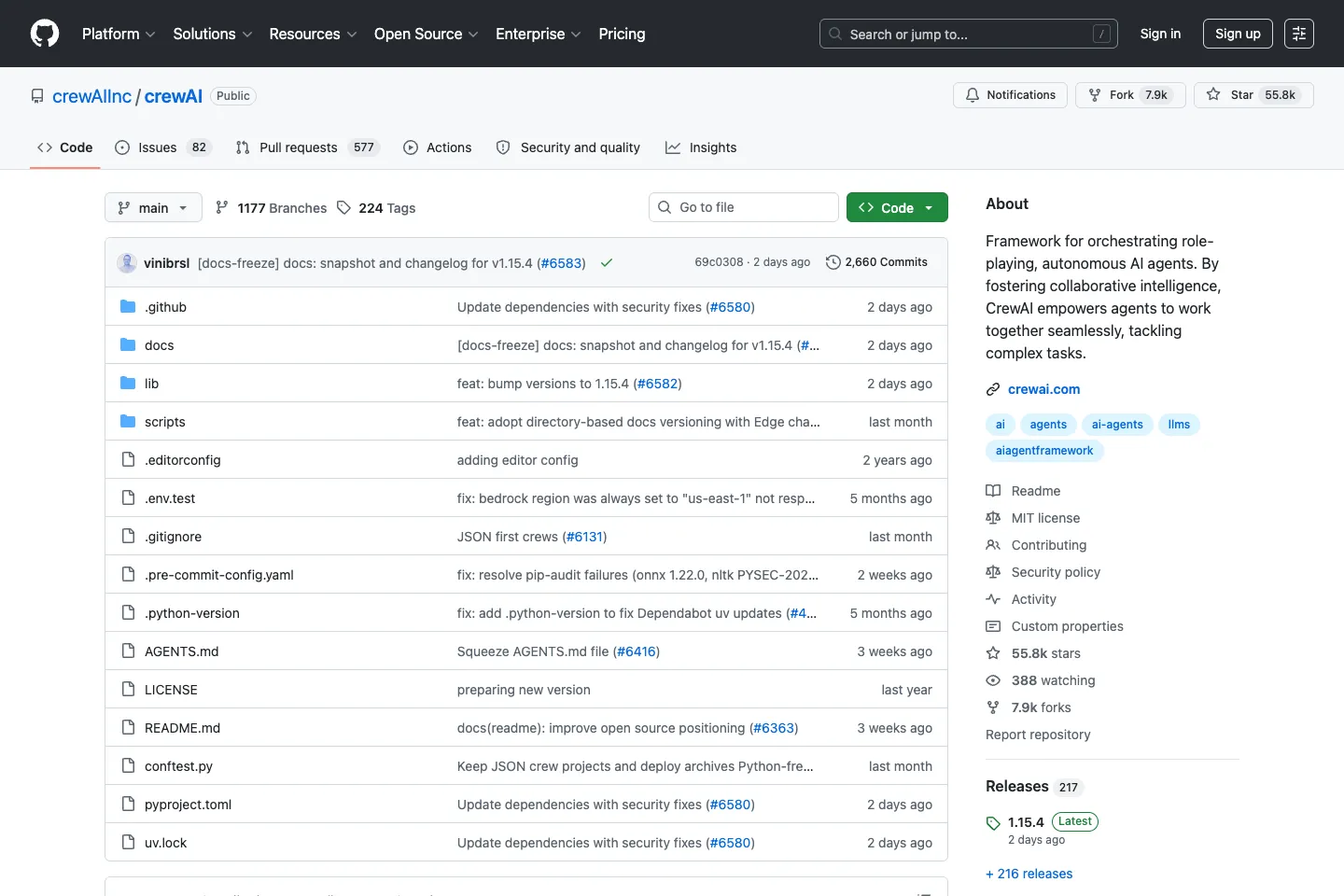 CrewAI GitHub 页面